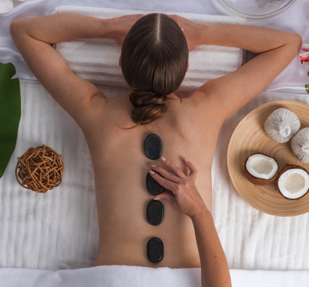 Massage aux pierres chaudes à Montréal